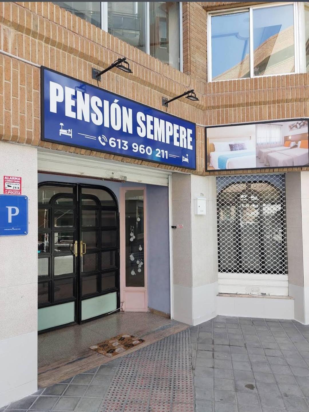 Pension Sempere Аликанте Екстериор снимка